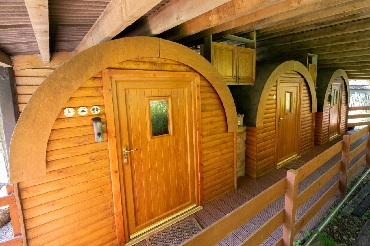 Hotel Ty Grug Pods à Bryngwyn Extérieur photo